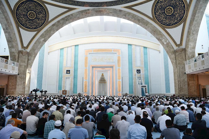 Cuma hutbesi: Her zorluktan sonra kolaylık vardır