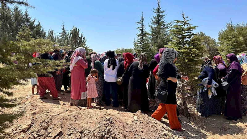 Gaziantep’te gölette boğulan 2’si kardeş 3 kişi defnedildi
