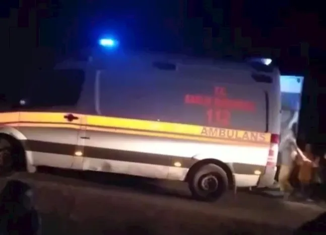 Diyarbakır’da kontrolden çıkan minibüs samanlığa daldı: 5 yaralı
