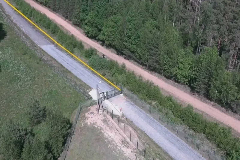 Estonya: Sınırda silahlı Rus askerleri görüldü