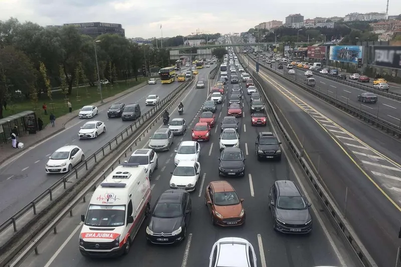Eylülde trafiğe 196 bin 338 araç kaydı yapıldı