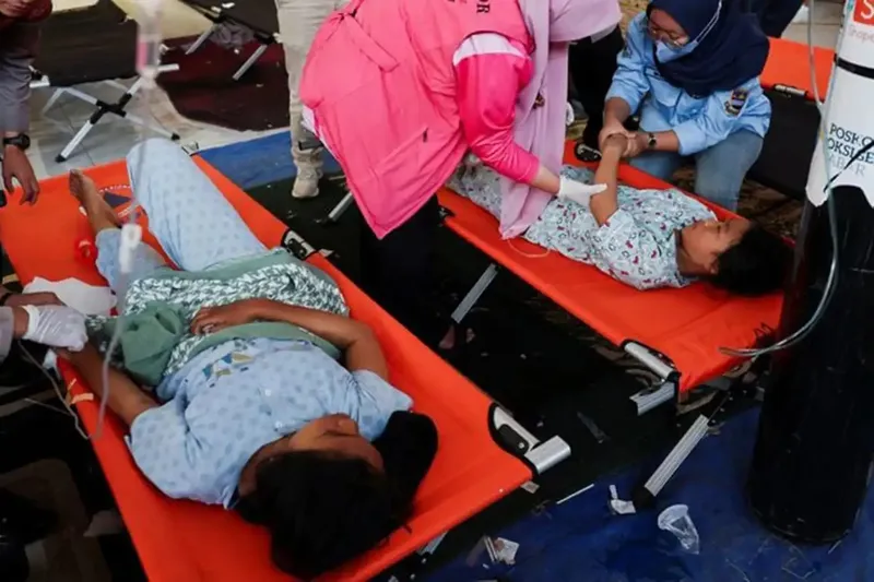 Endonezya’da ücretsiz yemek programı binlerce kişiyi hastanelik etti