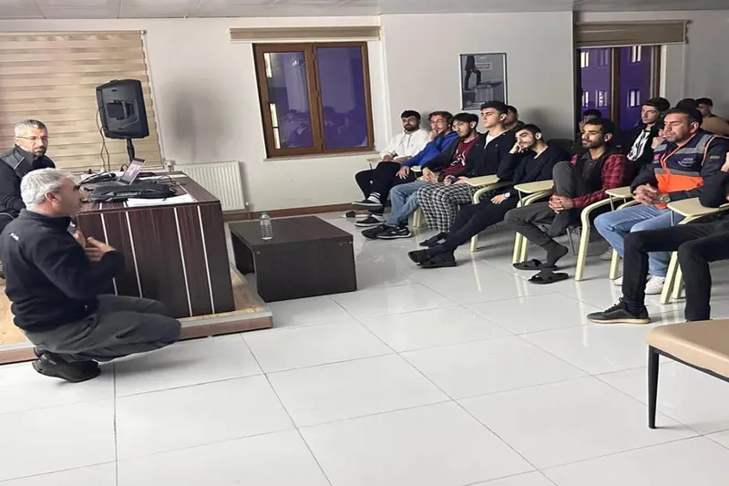 Bingöl’de farkındalık eğitimi ve tahliye tatbikatı gerçekleştirildi