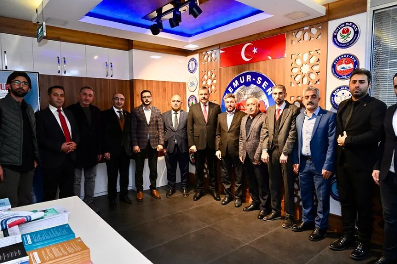 Vali Çiftçi’den Memur-Sen Erzurum İl Temsilciliği’ne ziyaret