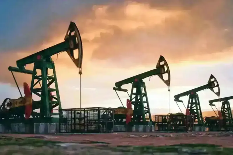 Brent petrolün varili 63,68 dolardan işlem görüyor