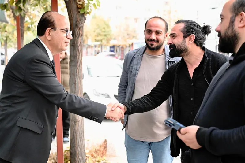 Belediye Başkanı Geçit, esnafın görüş taleplerini yerinde değerlendirdi