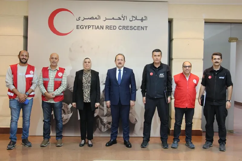 AFAD Başkanı Pehlivan Mısır Kızılayı’nı ziyaret etti