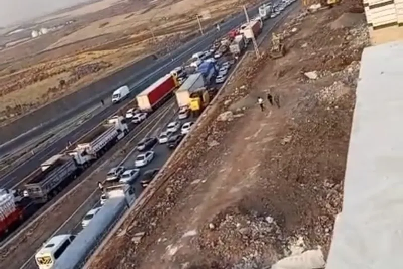 Çileye dönen yol çalışması Siverek