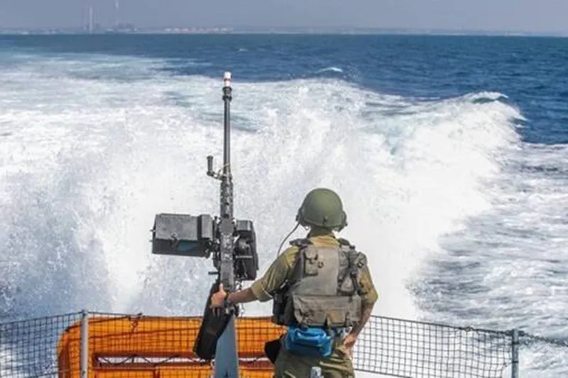 Siyonist rejim Han Yunus açıklarında Filistinli balıkçıları hedef aldı