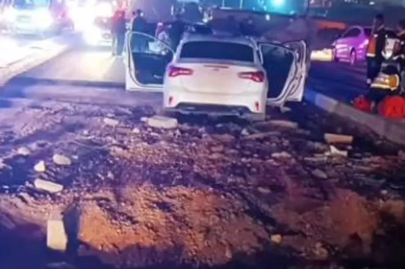 Batman-Beşiri yolunda trafiğe kapalı alanda kaza: 6 yaralı