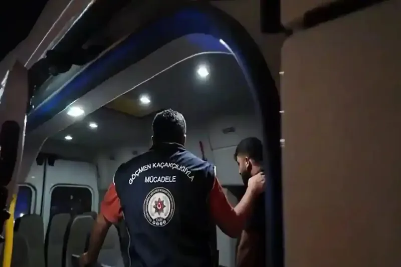 Edirne ve Kırklareli’nde düzensiz göçmen operasyonu: 17 kişi yakalandı