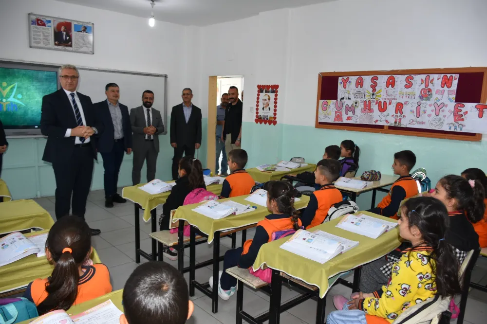 İl Millî Eğitim Müdürü Ciğer, Balpınar Belediye Başkanı ile okul ziyaretlerinde bulundu