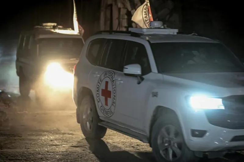 HAMAS, siyonist esirin cesedini Kızılhaç