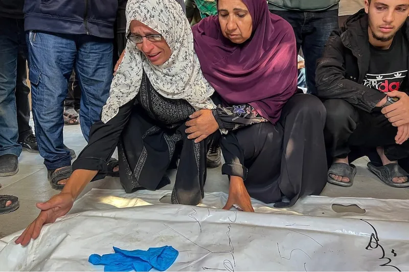 İşgalden kalan savaş kalıntıları Han Yunus