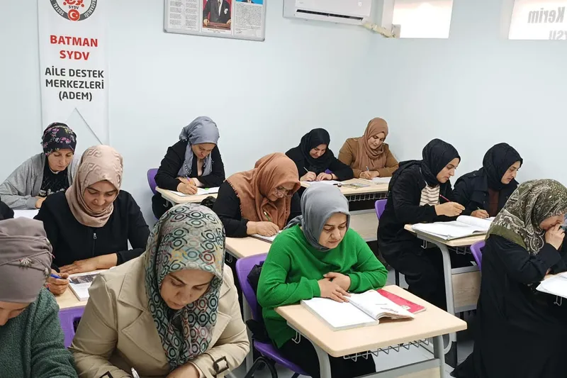 Okuma yazma kurslarına yoğun ilgi