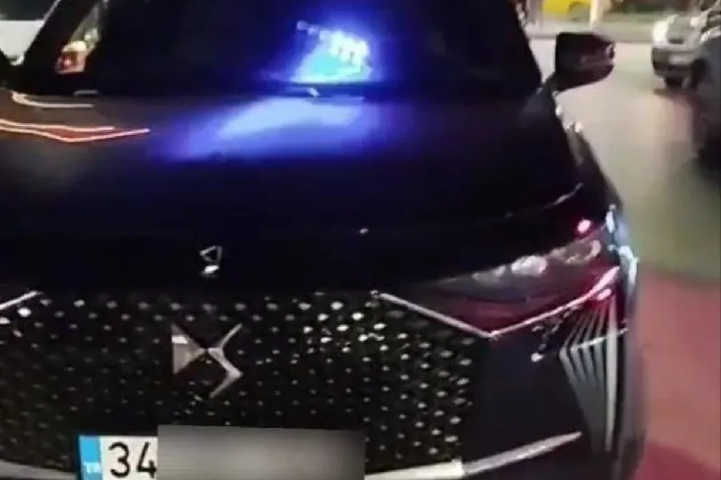 Yalova’da çakarlı otomobil sürücüsüne 276 bin lira ceza kesildi