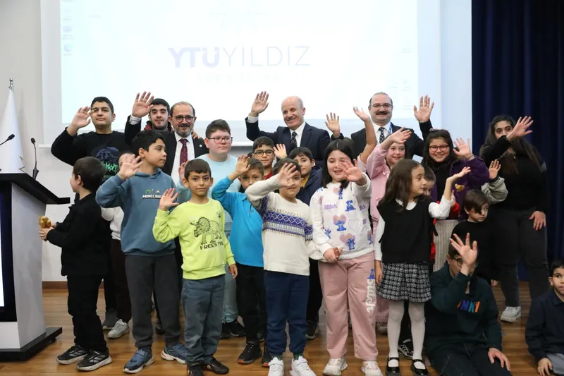 Yükseköğretim Kurulu Başkanı Özvar otizmli öğrencilerle bir araya geldi