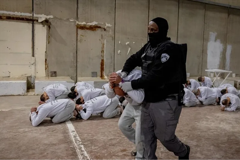 Gazzeli 3 esirin işgal rejimi zindanlarında şehit olduğu açıklandı