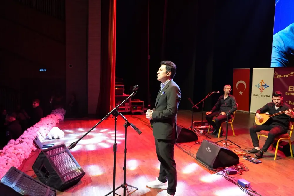 Abdurrahman Önül konserine ilgi yoğundu
