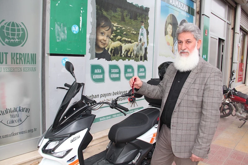 Batmanlı hayırsever, motosikletini Gazze
