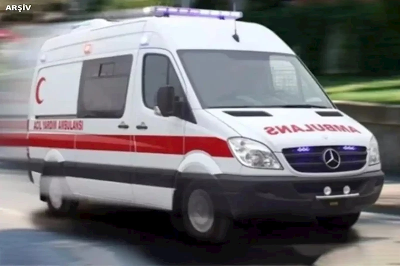Sivas’ta yolcu otobüsü ile otomobil çarpıştı: 10 yaralı