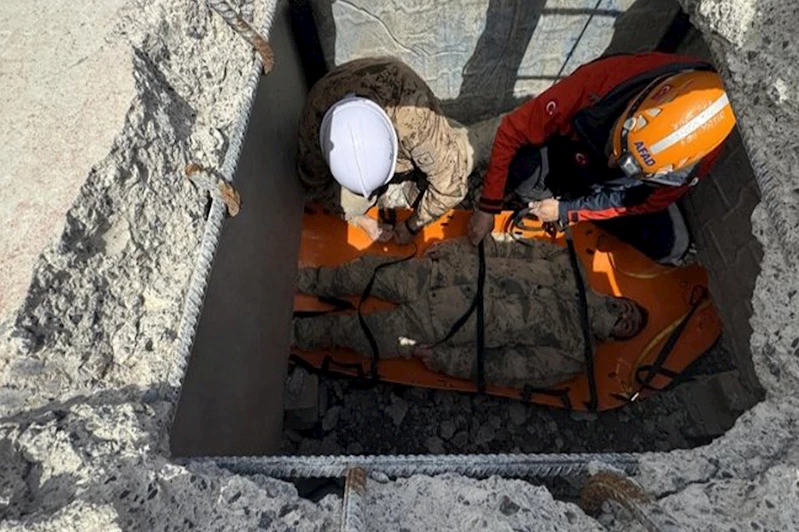 Bingöl’de güvenlik korucularına deprem eğitimi