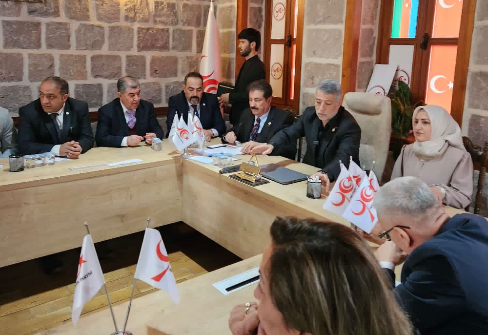 Yeni Yüzyıl Partisi Hızla Yükseliyor: İl Başkanları Toplantısında Birlik Mesajı