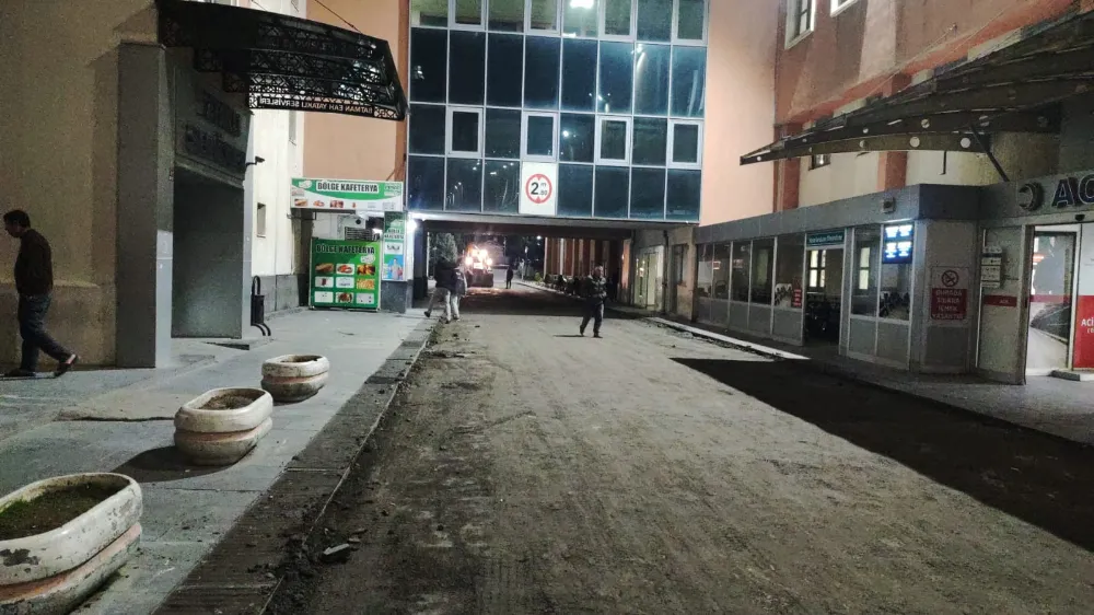Bölge acil servis yolu asfaltlanacak