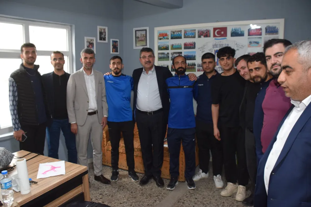 Milletvekili Nasıroğlu’ndan İşitme Engelliler Spor Kulübü’ne Anlamlı Ziyaret