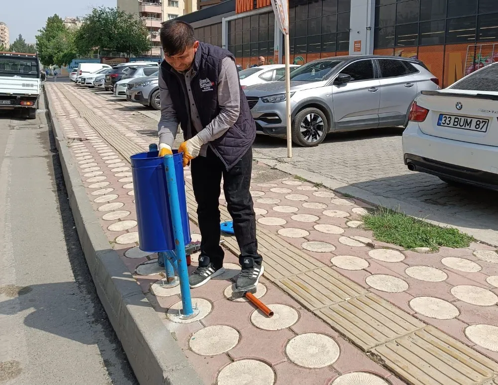 50 ayrı noktadaki çöp kovaları yenilendi