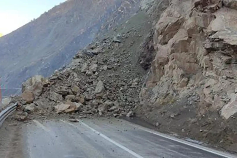 Artvin-Ardahan yolu yeniden ulaşıma kapandı