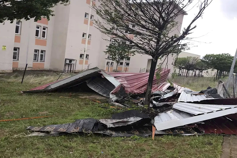 Doğuda sağanak, batıda kuvvetli rüzgâr bekleniyor