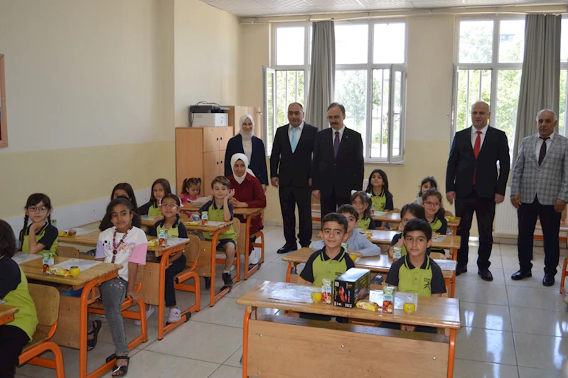 Siirt’te karne sevinci: Millî Eğitim Müdürü Sadoğlu