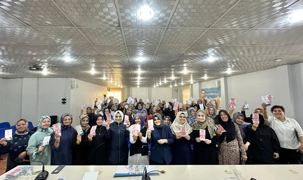 AK Parti Batman kadın kolları’ndan koruyucu aile günü’ne anlamlı destek