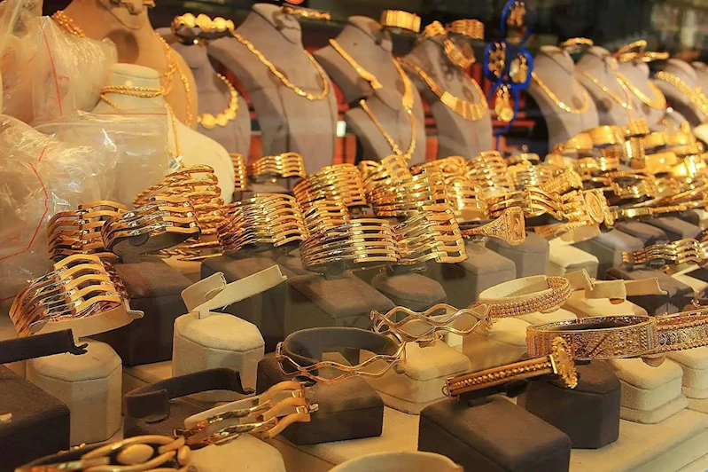 Altın fiyatları yükselişte: Gram altın 4.411 TL