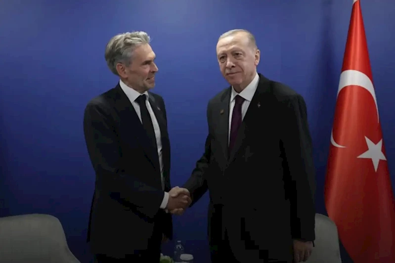 Cumhurbaşkanı Erdoğan Hollanda Başbakanı Schoof ile görüştü