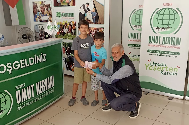 Minik yürekler harçlıklarını Gazze