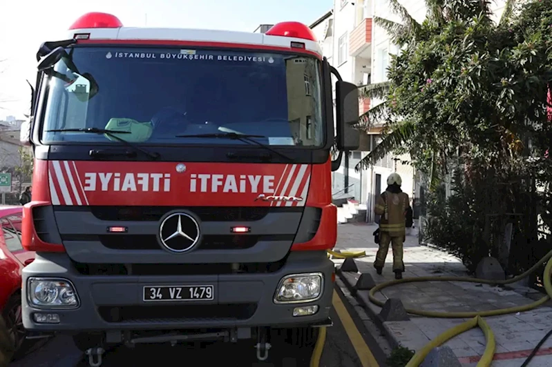 İstanbul’da 5 katlı binada yangın: 1 ölü, 5 yaralı