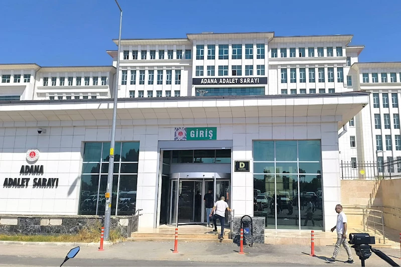 Hukukçular: 