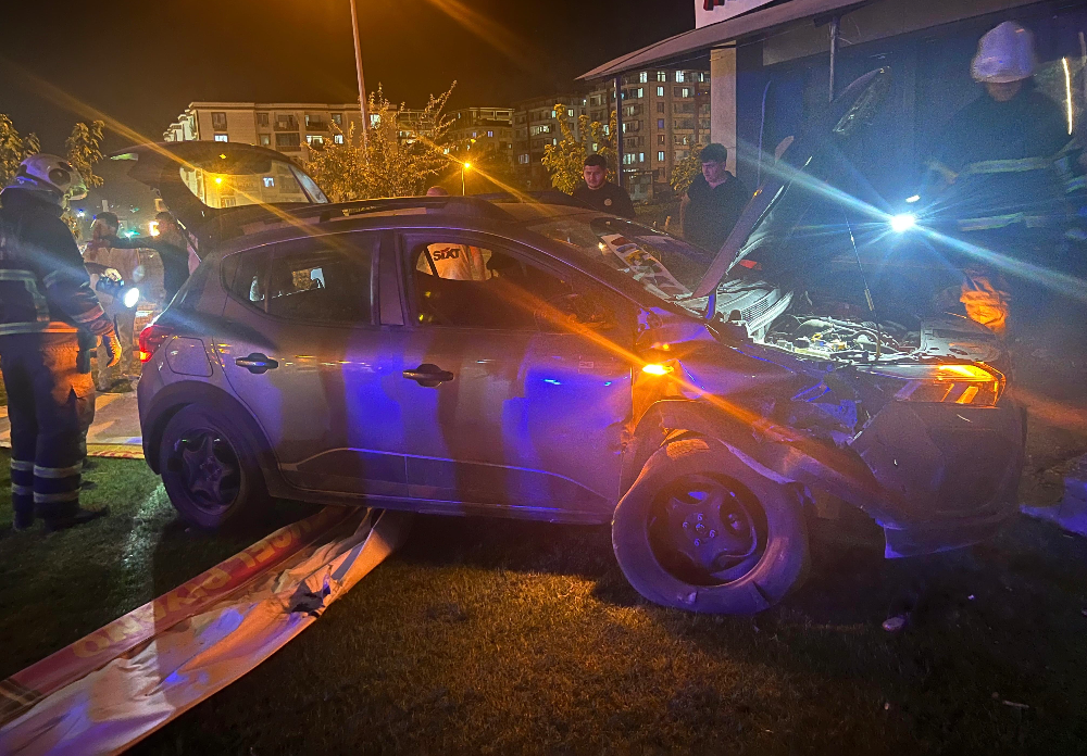 Batman’da Kreş Bahçesinde Korkutan Kaza: 2 Yaralı