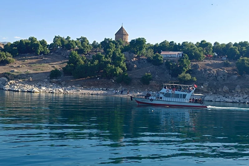 Yatlar ve teknelere ÖTV oranı yüzde 8’e çıkarıldı