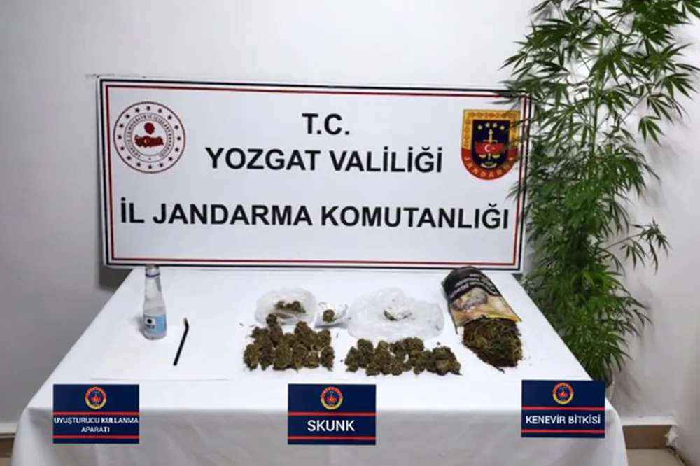 Yozgat'ta araçta uyuşturucu madde ele geçirildi