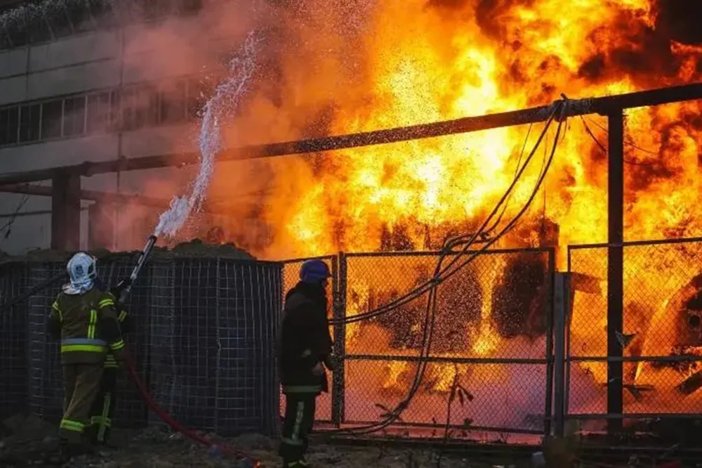 Rusya'dan Ukrayna'nın enerji ve demir yolu altyapı tesislerine saldırı