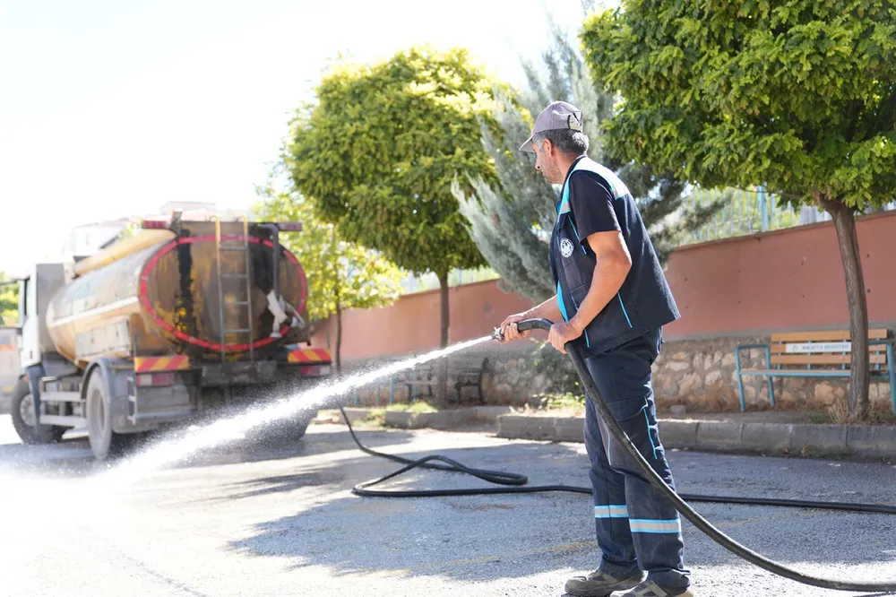 Battalgazi Belediyesi okulları yeni eğitim dönemine hazırladı