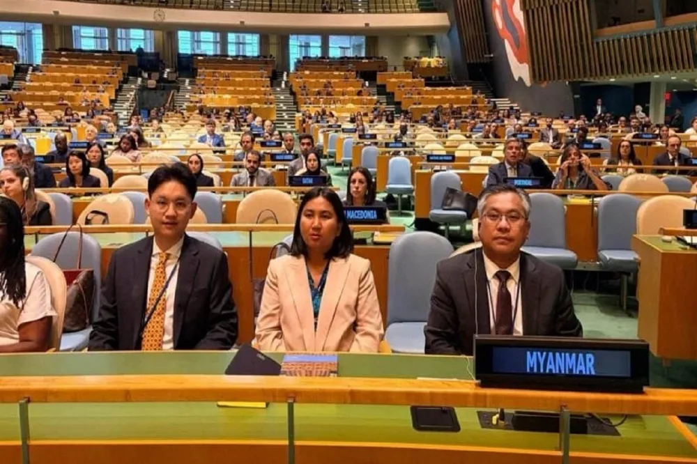 Myanmar yönetimi, BM temsilcisinin statüsünü iptal edip hakkında işlem başlattı
