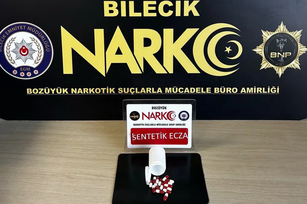Bilecik’te otobüste sentetik ecza ele geçirildi
