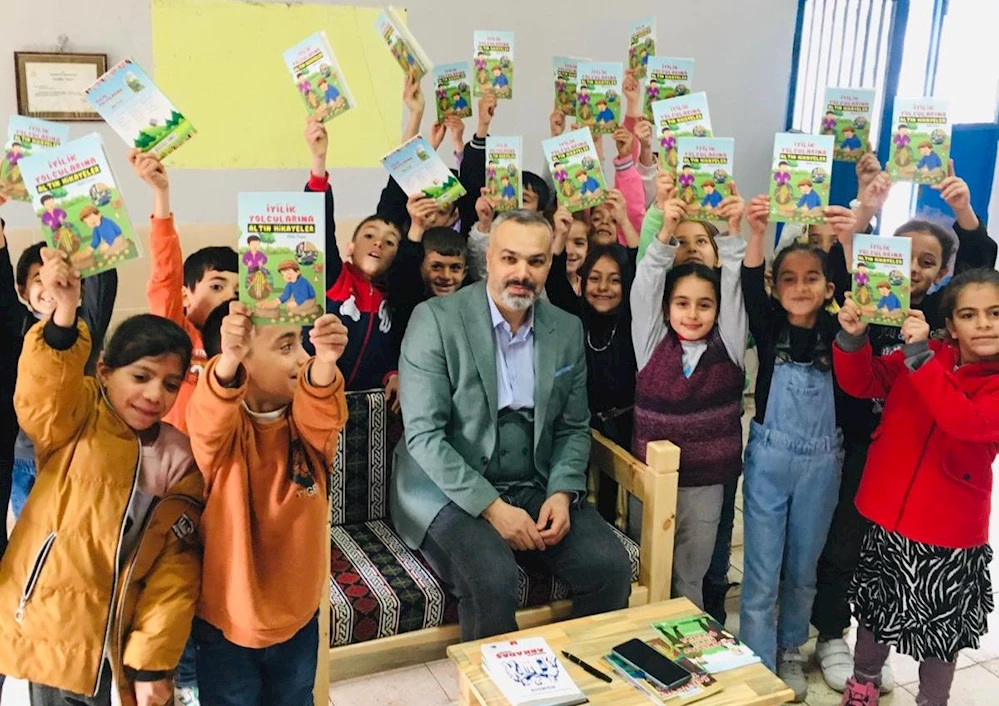 Özmen, köy okulunda iyilik yolcularını anlattı