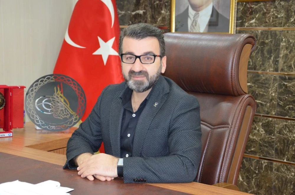 AK Parti İl Başkanı Gür 1 Mayıs İşçi Bayramı’nı kutladı
