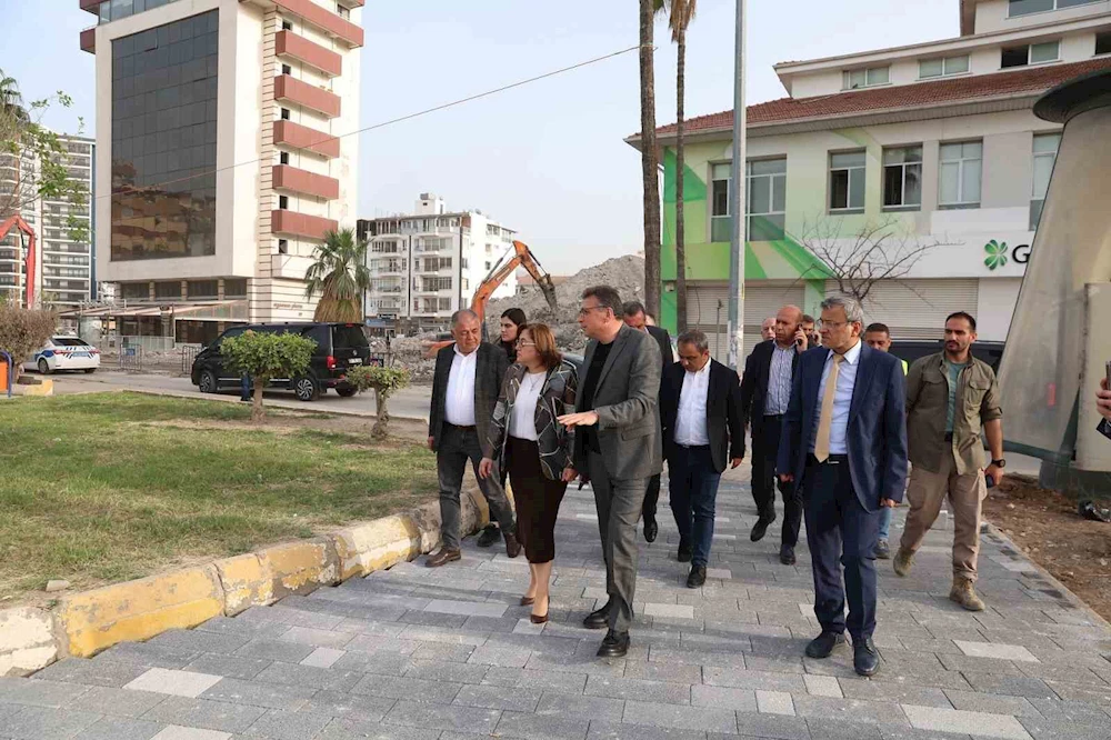 Büyükşehir’den İskenderun’a altyapı ve üstyapı desteği