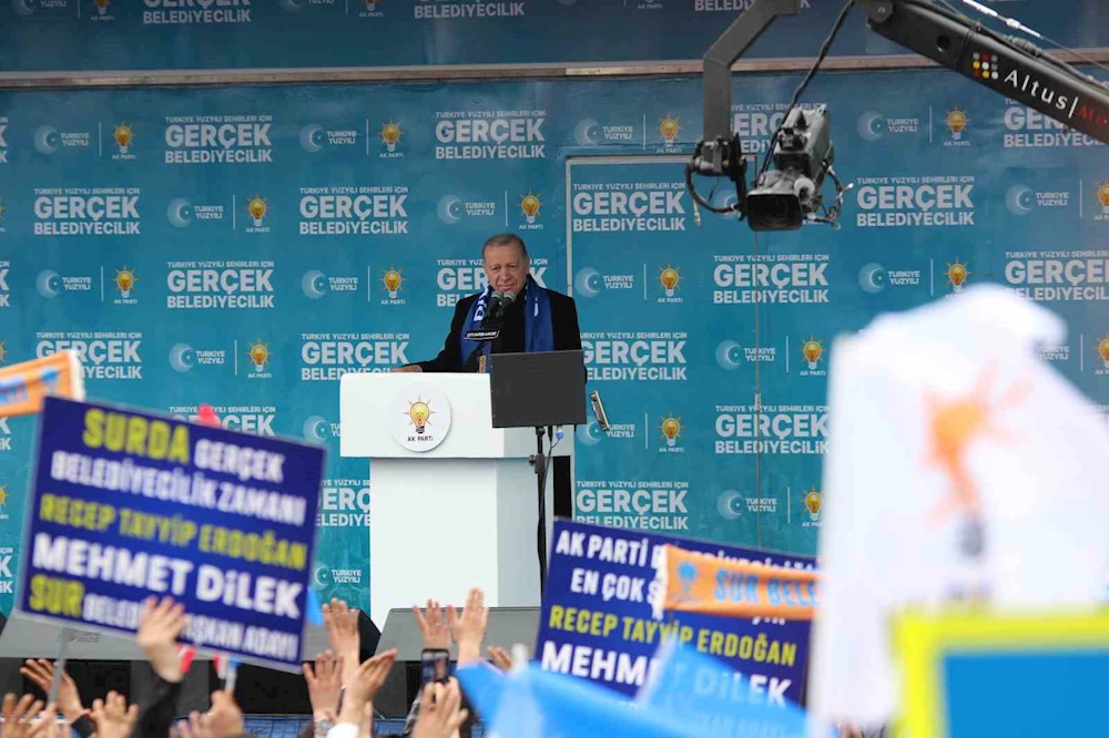 Cumhurbaşkanı Erdoğan Diyarbakır’da terör ve terör örgütü güdümlü siyaset dışı bir çözüm sürecine işaret etti
